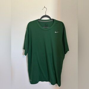 2x green nike dry fit